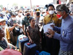 Jumat Berkah, Relawan Ganjar Berbagi di 4 Kota