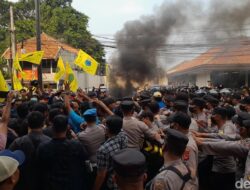 Demo BBM Dekat Istana Bogor Sempat Ricuh, Mahasiswa Ngaku Kena Pukulan